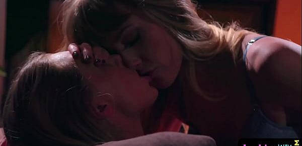  Erotic lesbian gfs making love licking pussy